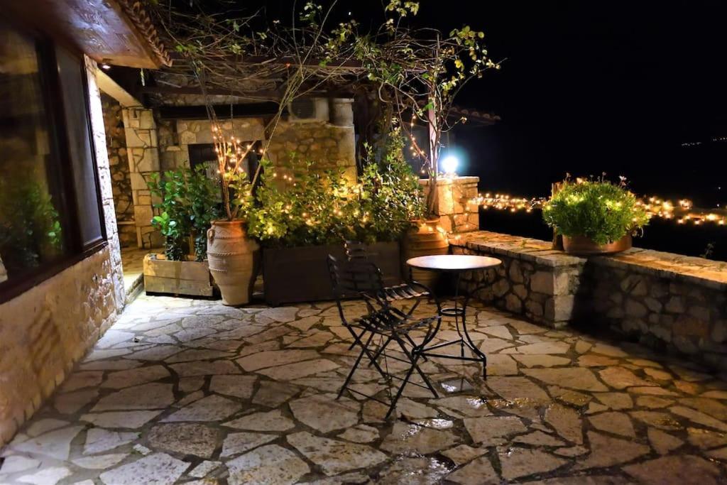 Μικρή Πέτρινη Μεζονέτα 2 Vila Lílaia Exterior foto