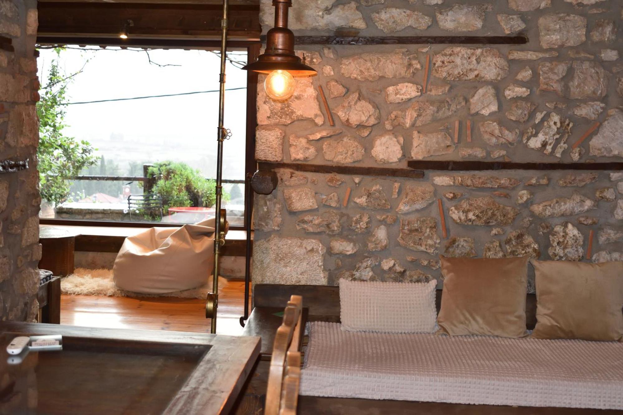 Μικρή Πέτρινη Μεζονέτα 2 Vila Lílaia Exterior foto